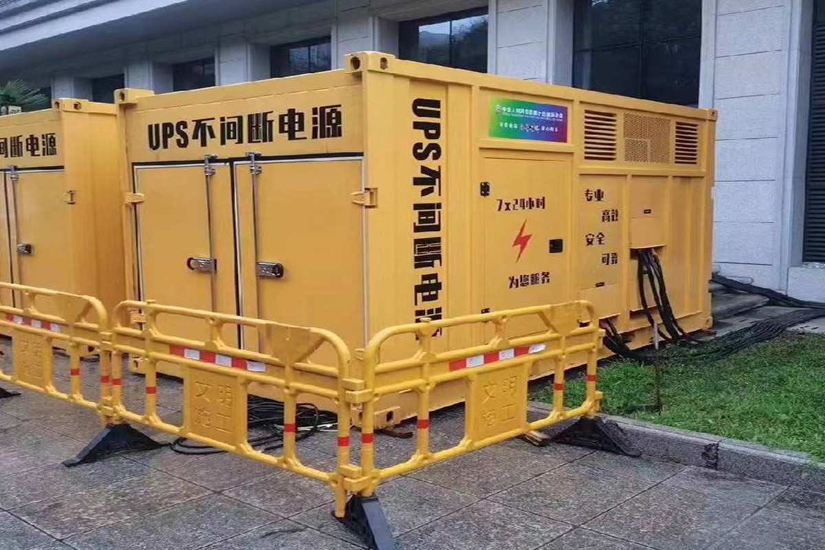 广陵发电机租赁施工现场